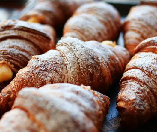 In our bakery you can enjoy fresh baked goods, comfy ! - 天天盈球
